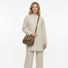 Luna Curved Flap