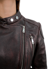 Camilla (Wine Black)